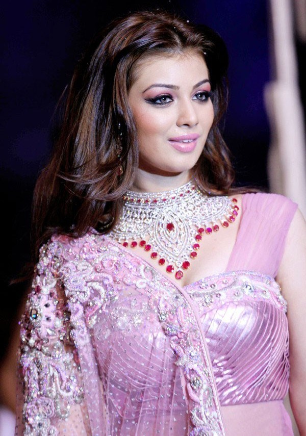 teen titans one on one games from Brennan ayesha takia full fake naked